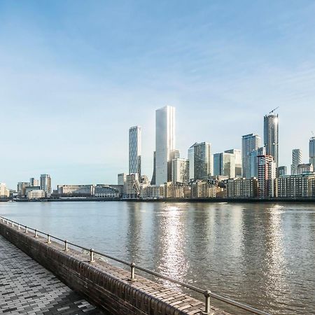 Stunning Massive Bedroom +Direct Thames River View Лондон Екстер'єр фото