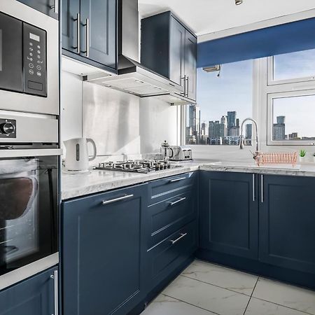 Stunning Massive Bedroom +Direct Thames River View Лондон Екстер'єр фото